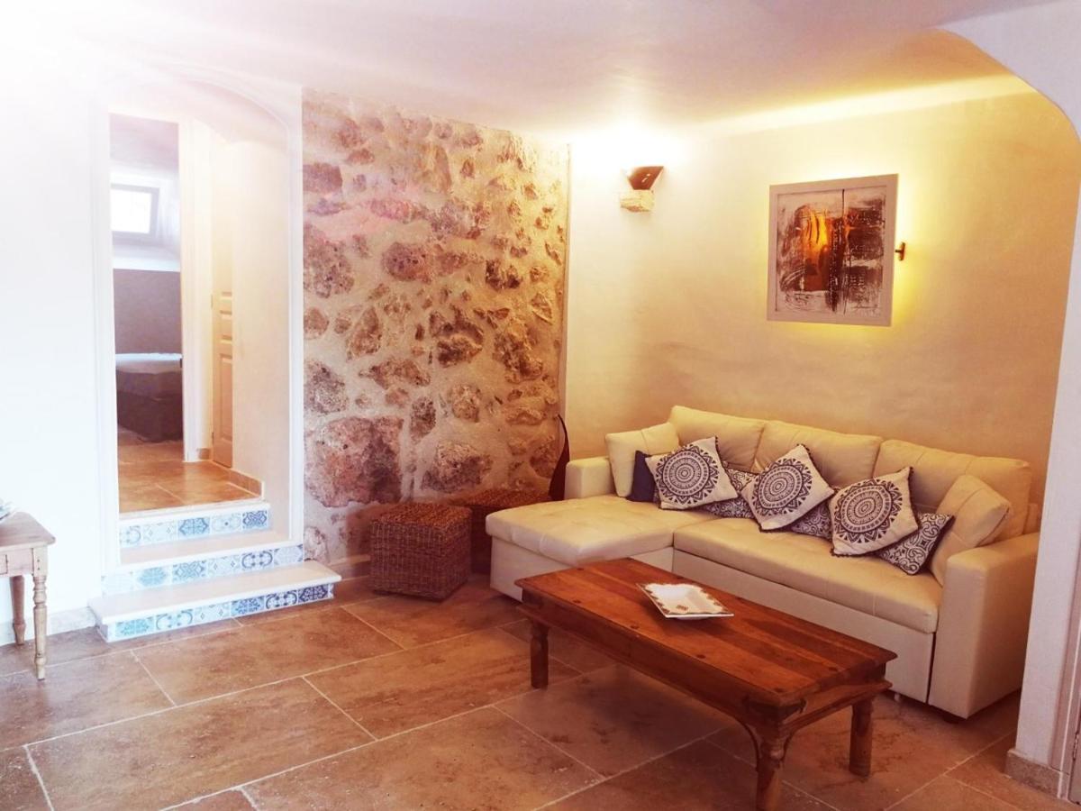 Bastide Provencale Les Muriers D'Engaspaty Seillans Dış mekan fotoğraf