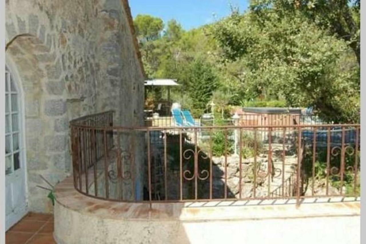 Bastide Provencale Les Muriers D'Engaspaty Seillans Dış mekan fotoğraf